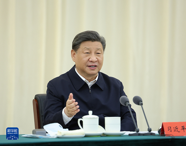 習近平在內(nèi)蒙古巴彥淖爾考察并主持召開加強荒漠化綜合防治和推進&ldquo;三北&rdquo;等重點生態(tài)工程建設座談會